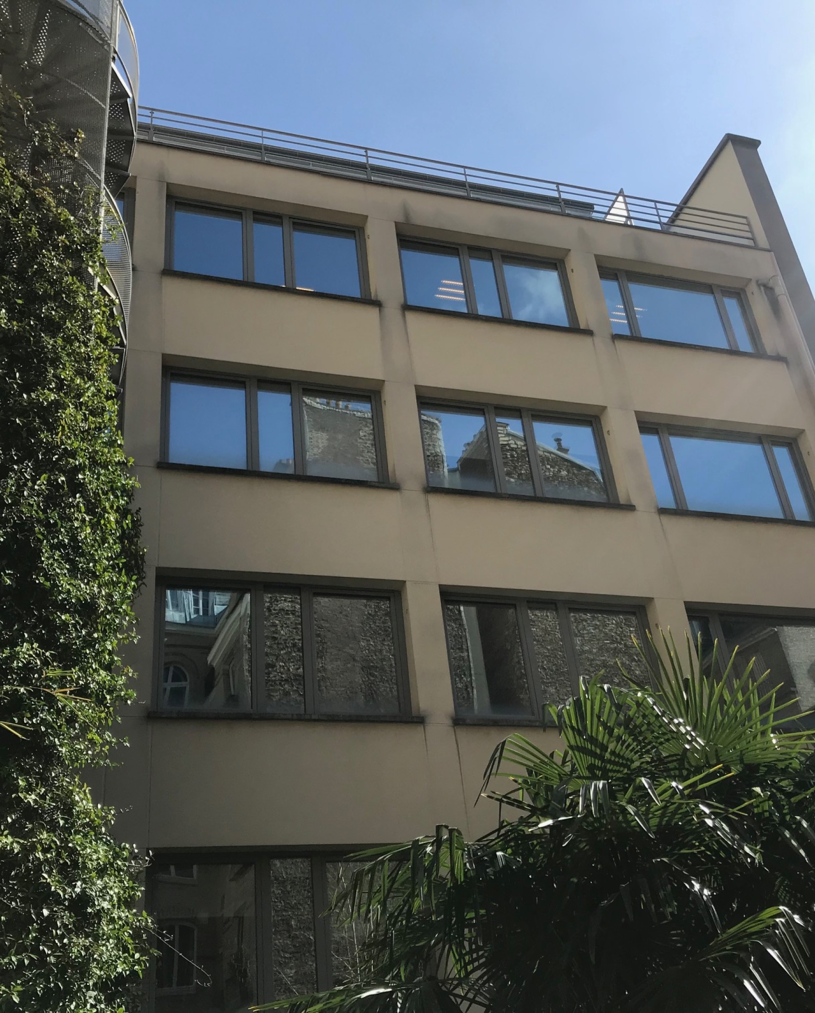 Central Neuilly
